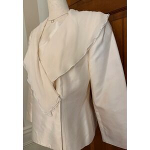 Lily & Taylor Silk Wool Jacket Blazer Womens Size 10 Cream Long Sleeve Wedding
